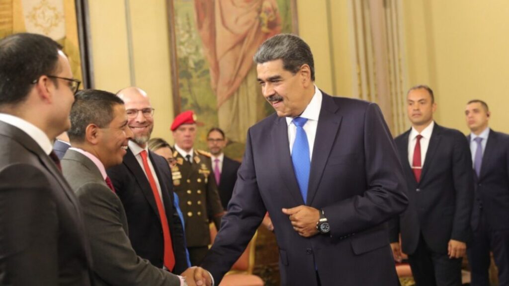Maduro: “Inversión nacional e internacional arroja un crecimiento del 16%, el doble del PIB” - AlbertoNews