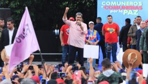 Maduro anuncia que plataforma X saldrá 10 día de circulación en Venezuela