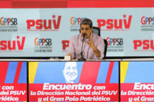 Maduro lanza advertencias a artistas que no lo apoyan