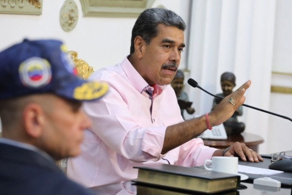Maduro ordena sacar de circulación la red social X durante 10 días en Venezuela