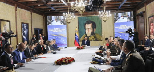 Maduro pide a la AN mayor celeridad en la aprobación de leyes contra los hechos violentos