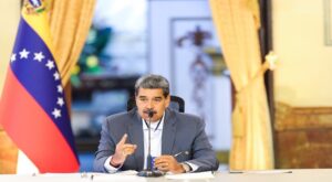 Maduro rechaza que EE.UU. pretenda convertirse en autoridad
