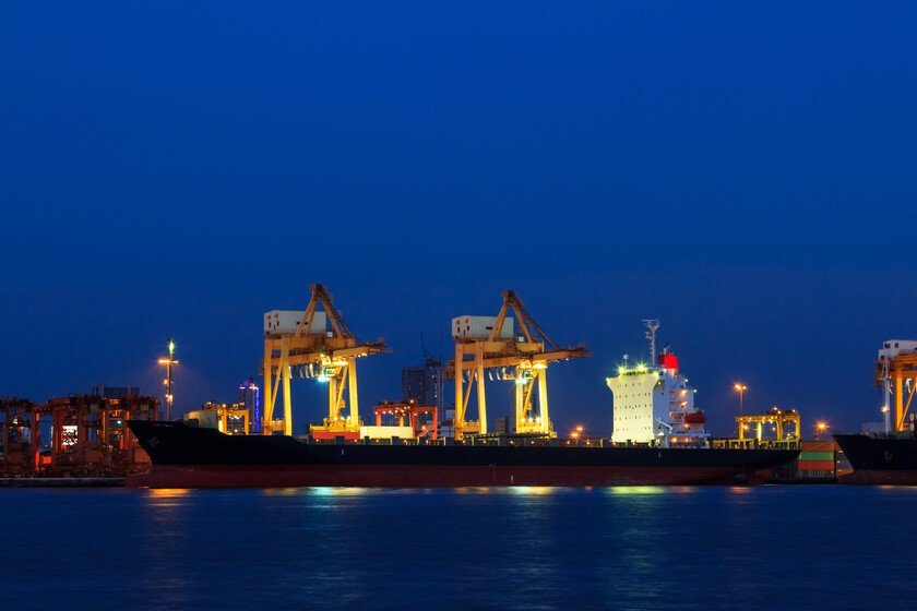 Maersk imagina buques mercantes de propulsión nuclear funcionando en Europa. La clave: reactores de cuarta generación
