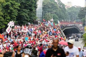 Marcha chavista plenó avenidas del centro de Caracas este 28 de agosto