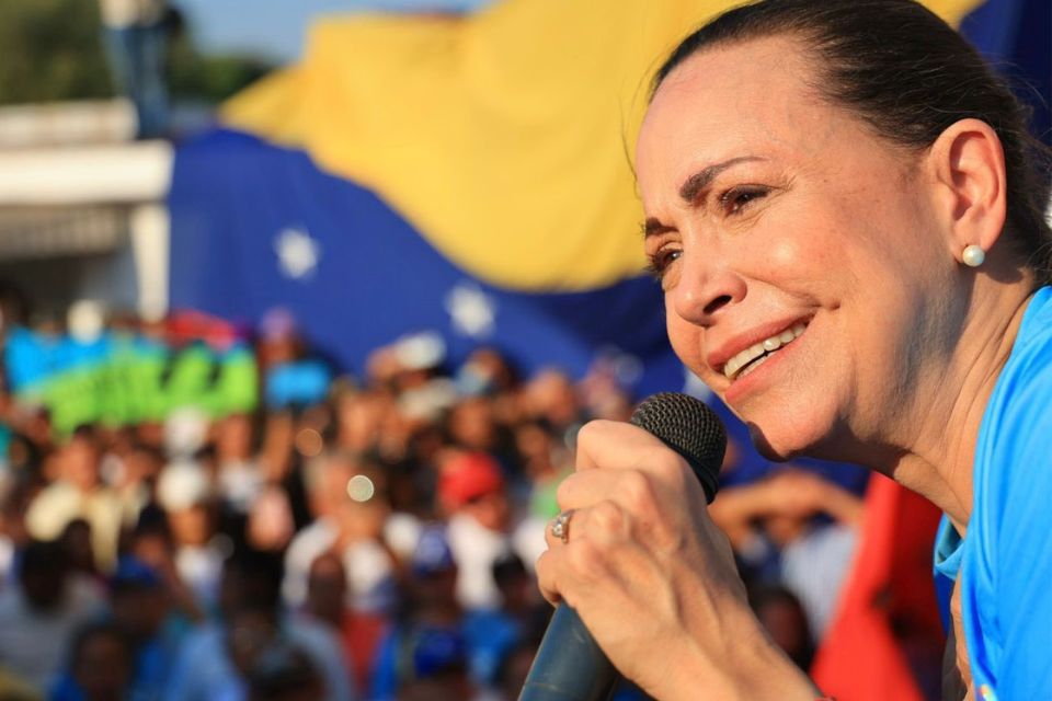 María Corina Machado llama a mantenerse firme
