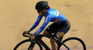 Martha Bayona eliminada en el keirin de Juegos Olímpicos y pide disculpas