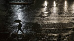 Más de 550 viviendas dañadas y centenares de personas aisladas por las fuertes lluvias en Chile