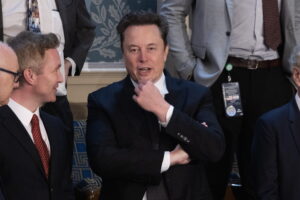 Musk asegura que la Corte Suprema de Brasil bloqueó las cuentas bancarias de Starlink