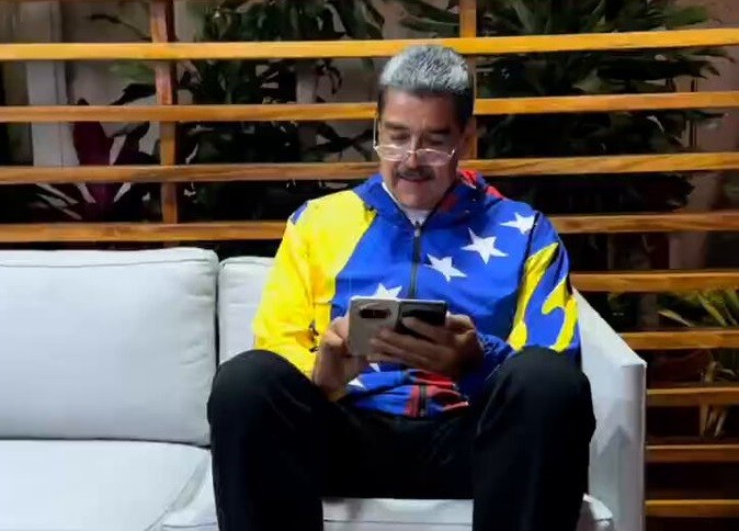Nicolás Maduro dice que WhatsApp le entregó toda la base de datos de Venezuela a María Corina Machado