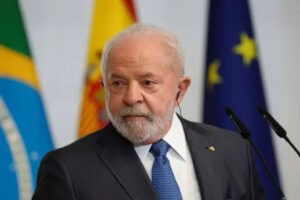 "No acepto victoria de Maduro ni la oposición", exclamó Lula