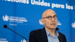 ONU denuncia un “clima de miedo”, España promueve diálogos