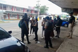 Panamá deporta a 30 colombianos con estatus migratorio irregular - AlbertoNews