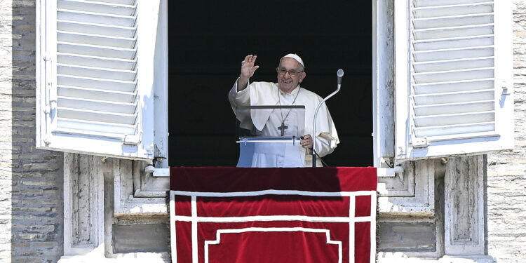 Papa Francisco pide “buscar la verdad” y evitar la violencia en Venezuela