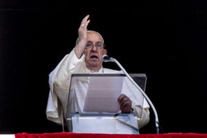 Papa Francisco reclama el alto el fuego en Gaza e insta "a seguir el camino de la negociación"