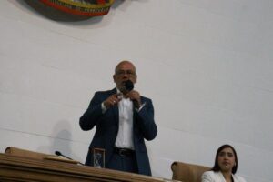 “Para que ningún extranjero venga a tomar posición”