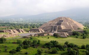 La Pirámide de la Luna sirvió como el eje de orientación astronómica para Teotihuacán