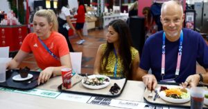 Qué pasa con los alimentos que los atletas no comen en París