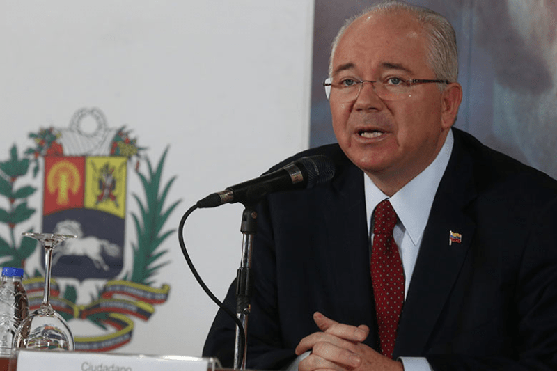 Rafael Ramírez afirma que Maduro se estuvo “preparando para la trampa”, pero que todo “le salió mal”