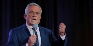 Robert F. Kennedy Jr. se prepara para abandonar su candidatura este viernes y considera unirse a Trump