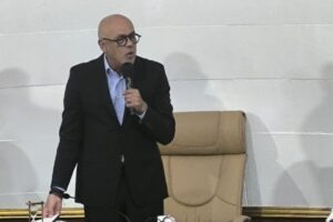 Rodríguez propone modificar leyes electorales para eliminar la observación internacional