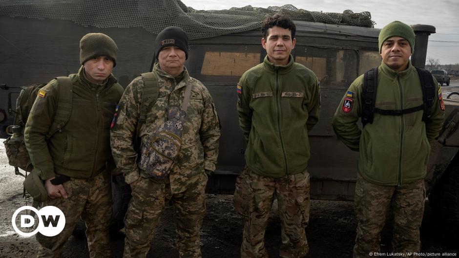 Rusia juzga a dos colombianos acusados de luchar en Ucrania – DW – 30/08/2024