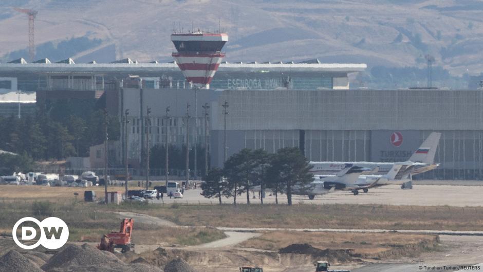 Rusia y Occidente realizan gran intercambio de prisioneros – DW – 01/08/2024