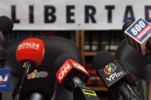 SNTP alerta de un toque de queda no decretado en Venezuela que amenaza con desarticular el periodismo