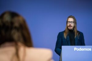"Se necesitan más trabajadores y menos racistas como Vox y Alvise"