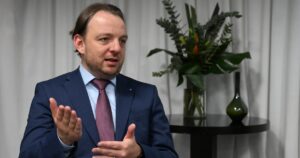 Sebastián Grundberger: “Contra la internacional autocrática de izquierda hay que construir una internacional democrática”