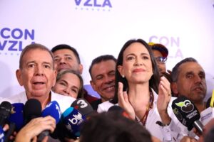 Senadores de EEUU alertan una "respuesta enérgica" de arrestarse a María Corina Machado y Edmundo González - AlbertoNews