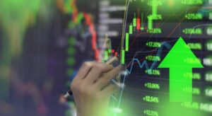 Siete valores del Ibex que se abaratan en el año con recomendación de compra