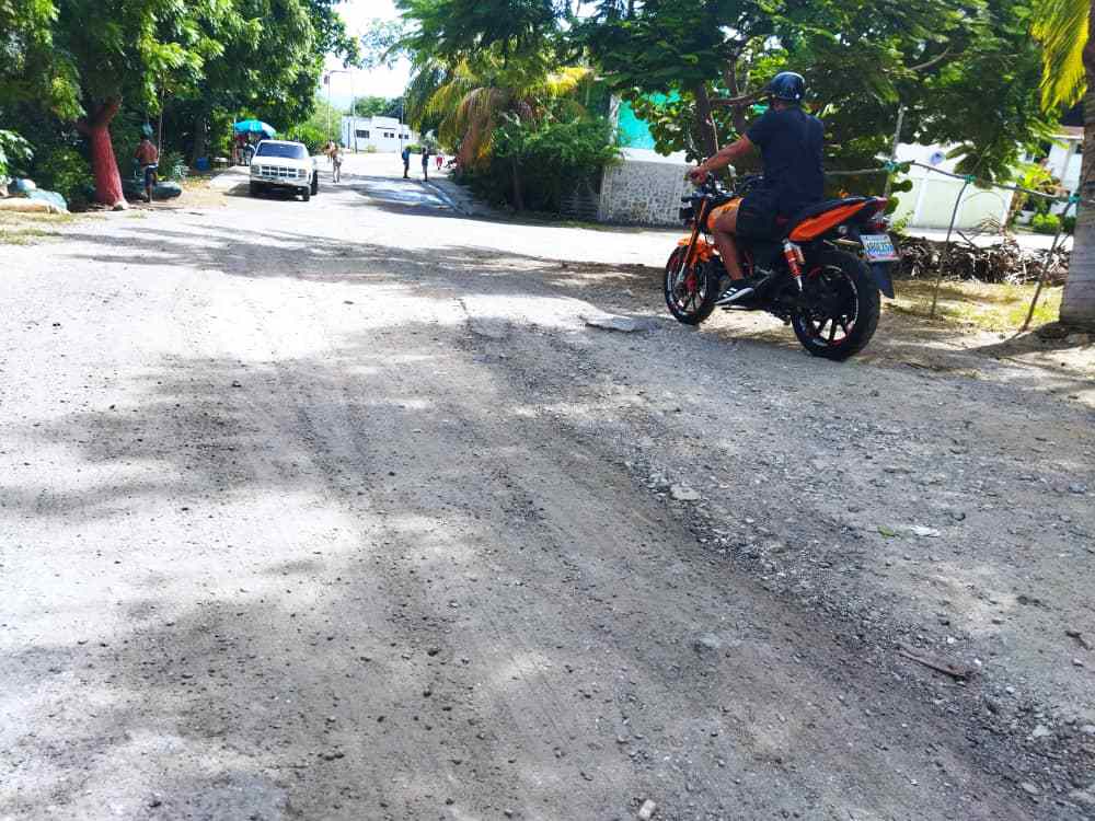 Solicitan proyecto de asfaltado en La Veguita