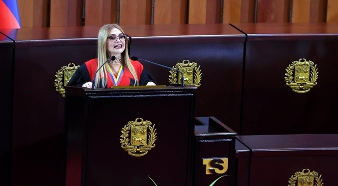 TSJ declara 'en desacato' a Edmundo González