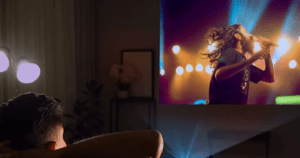 Tener un cine en cualquier parte por menos de 20€ es posible sin gastar una fortuna en una Smart TV