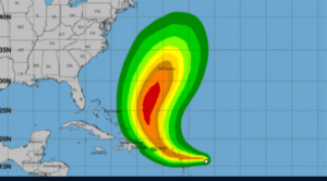 Tormenta Ernesto gana fuerza mientras se acerca a Puerto Rico y las Islas Vírgenes
