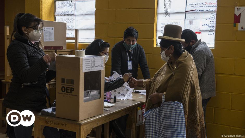 Tribunal electoral de Bolivia convoca a comicios judiciales – DW – 14/08/2024