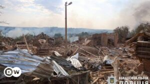 Ucrania sufre tercer ataque masivo con drones de la semana – DW – 29/08/2024