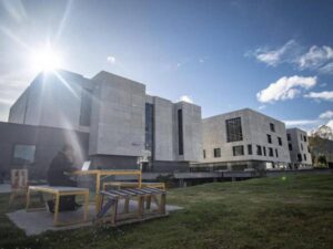 Universidad Nacional, la única del país que se ubicó entre las mejores del mundo en el Shanghái Ranking | Gobierno | Economía
