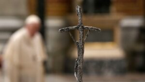 Vaticano expulsa al fundador del grupo peruano Sodalicio tras investigación por abusos y corrupción
