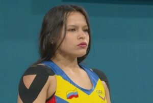 Venezolana Anyelin Venegas quedó a un paso del bronce: terminó cuarta en halterofilia, categoría 59 kg - AlbertoNews