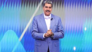 El presidente de Venezuela, Nicolás Maduro, durante su programa de televisión este lunes.
