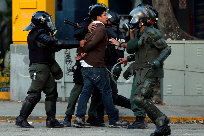 Washington Post dice que Maduro superó cifra de menores de edad detenidos en un mes de dictadura argentina y la de Pinochet