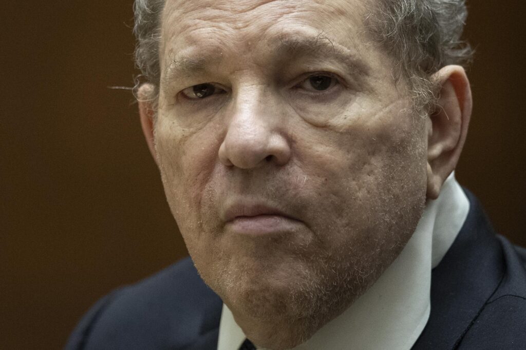 Weinstein seguirá en prisión en Nueva York hasta que finalice su nuevo proceso por abusos - AlbertoNews