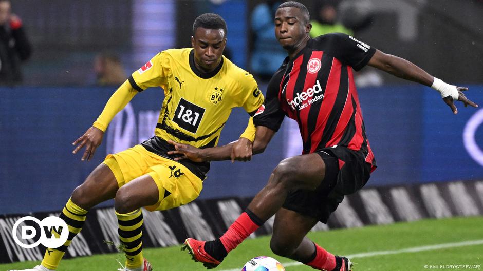 Willian Pacho ficha por el PSG y deja la Bundesliga – DW – 09/08/2024