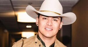 Yeison Jiménez habló del estado de salud de su hijo Santiago; lleva días en UCI