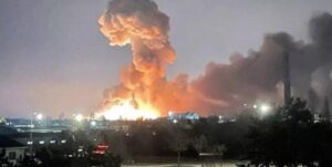 Zelenski confirma que Rusia incendió terrenos de planta nuclear