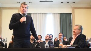 el despegue de Pedro Bordaberry, silencio frentista y (pre)ocupación en el Partido Nacional