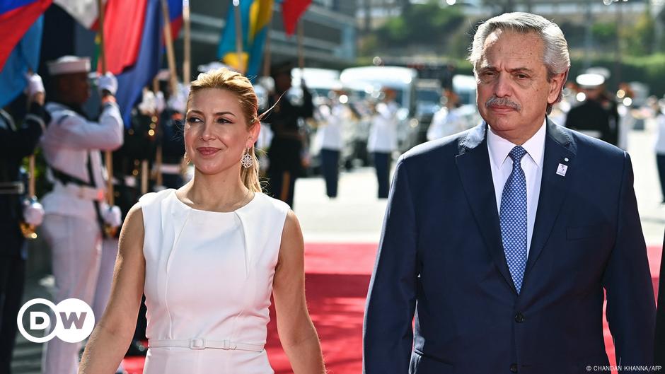 exprimera dama graba documental sobre su relación – DW – 13/08/2024