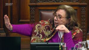 la ley de medios naufragó en una accidentada sesión en Diputados