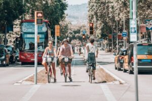 si la DGT obliga a los ciclistas a utilizar el carril bici